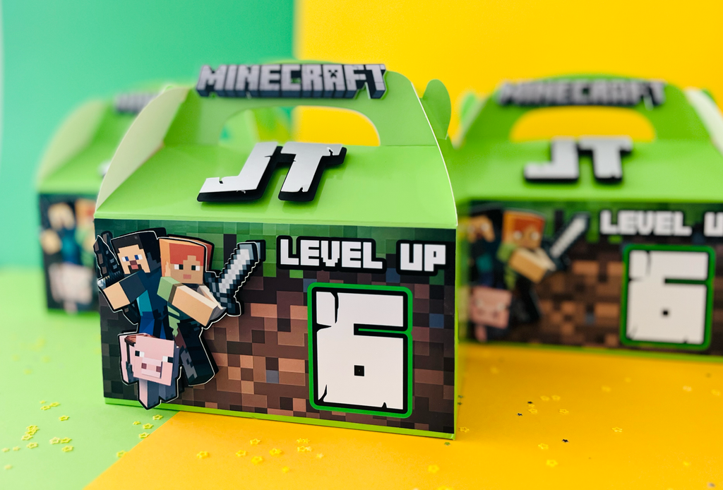 World of Mine-craft Gable Box
